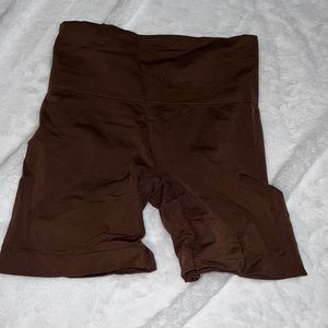 SKIMS smoothing short